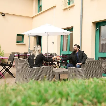 Hôtel Inn Design&Restaurant Châteaubriant 2* Châteaubriant