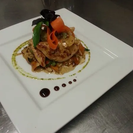 Hotel Inn Design Resto Novo Chateaubriant 호텔 2*