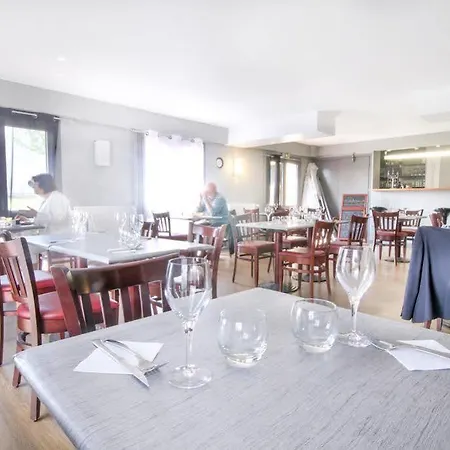 Hôtel Inn Design Resto Novo Châteaubriant Hotel 2*