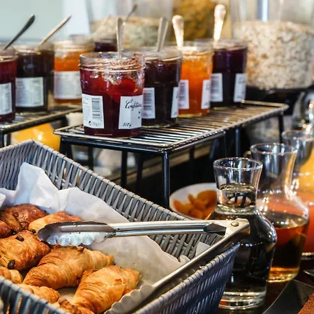 Design & Restaurant Szálloda Châteaubriant