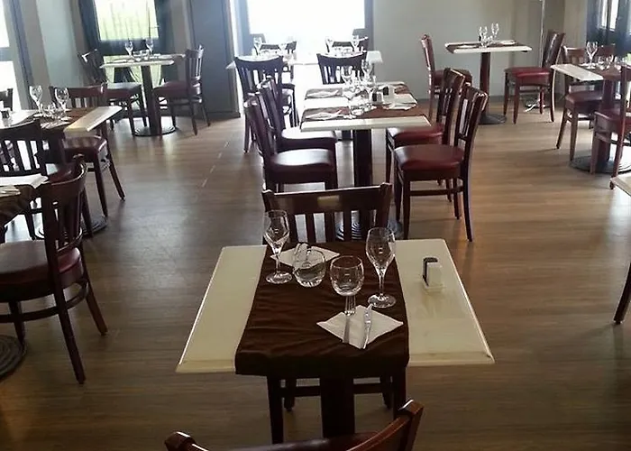 Design & Restaurant Szálloda 2*