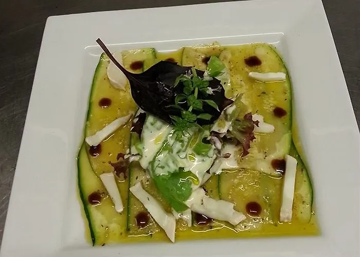 Design & Restaurant ホテル