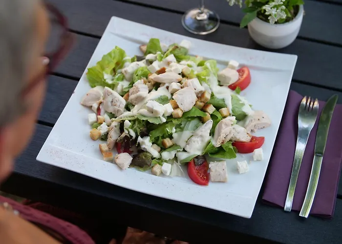 Design & Restaurant Szálloda 2*